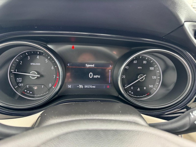 Buick Encore GX Vehicle Full-screen Gallery Image 21