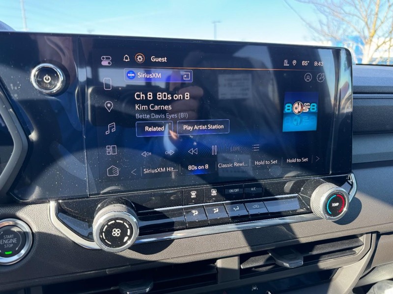 Chevrolet Colorado Vehicle Image 13