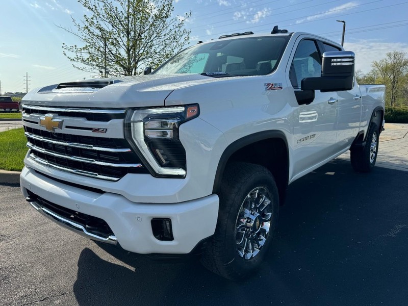 Chevrolet Silverado 2500HD Vehicle Image 05
