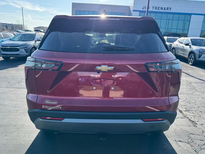 Chevrolet Equinox Vehicle Image 04