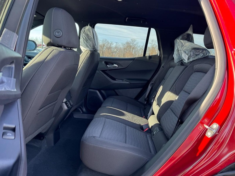 Chevrolet Equinox Vehicle Image 07