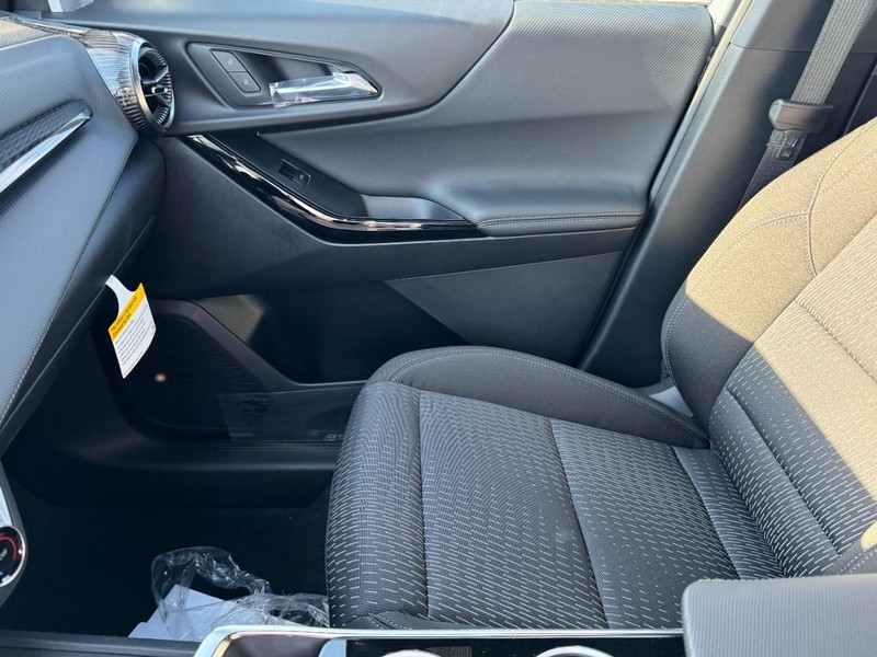 Chevrolet Equinox Vehicle Image 08