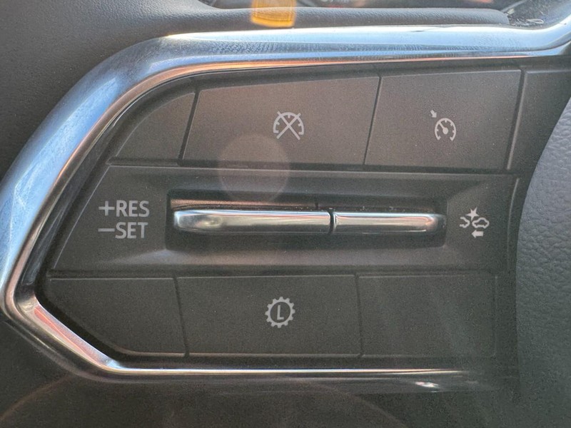 Chevrolet Equinox Vehicle Image 11