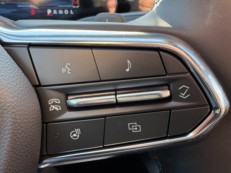 Chevrolet Equinox Vehicle Image 12