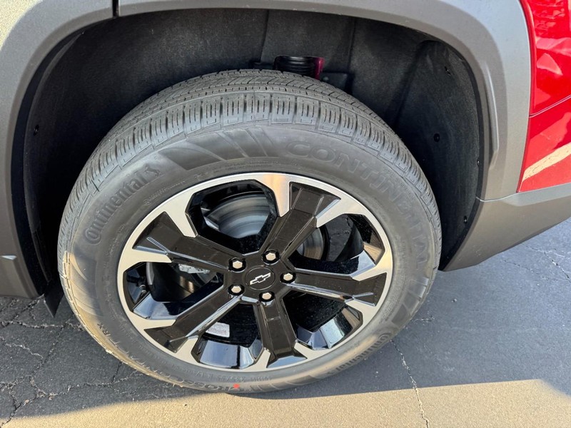 Chevrolet Equinox Vehicle Image 06