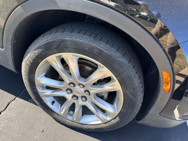 Chevrolet Blazer Vehicle Image 05