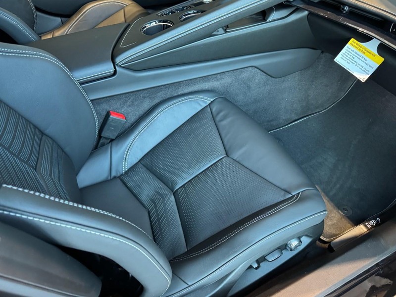 Chevrolet Corvette Vehicle Image 06