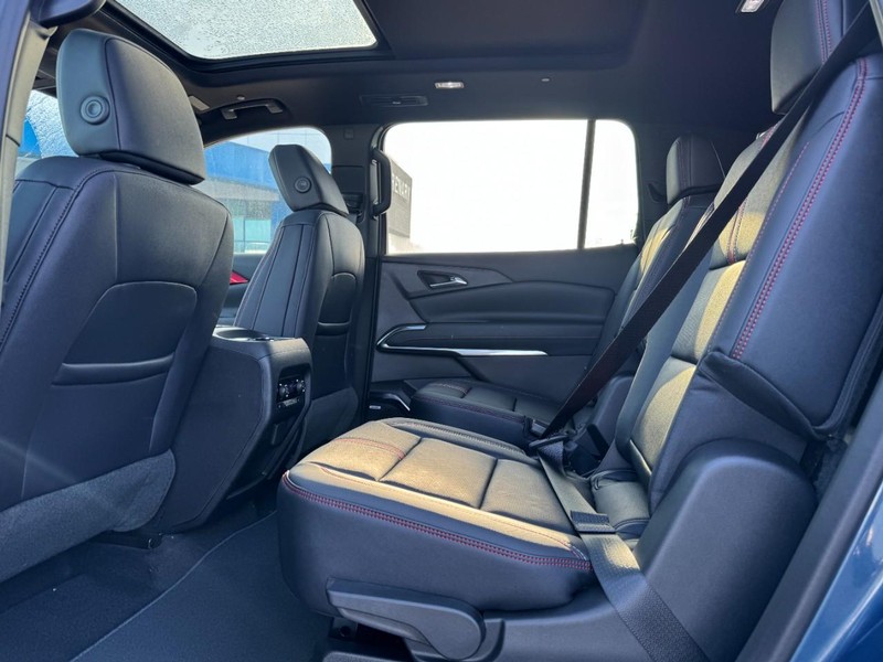 Chevrolet Traverse Vehicle Image 07