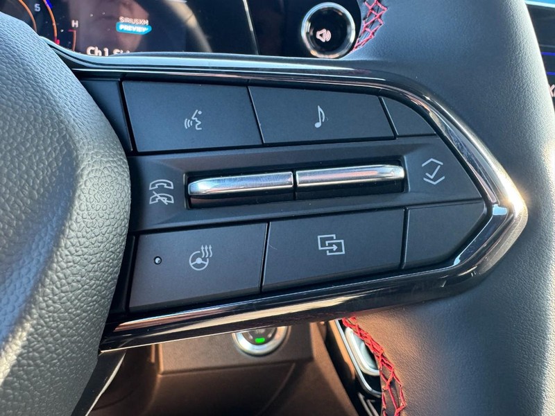 Chevrolet Traverse Vehicle Image 14