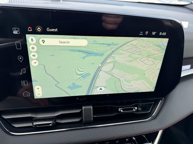 Chevrolet Equinox Vehicle Image 16