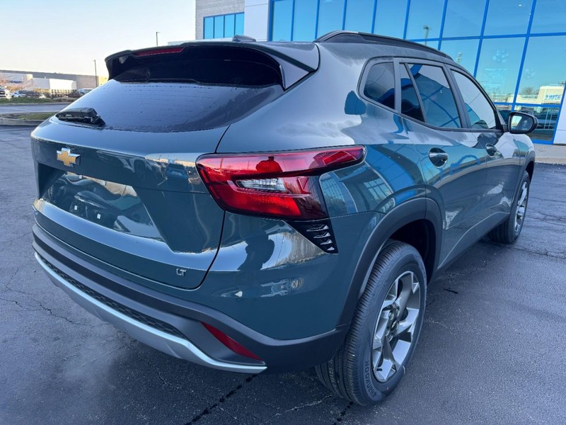 Chevrolet Trax Vehicle Image 03