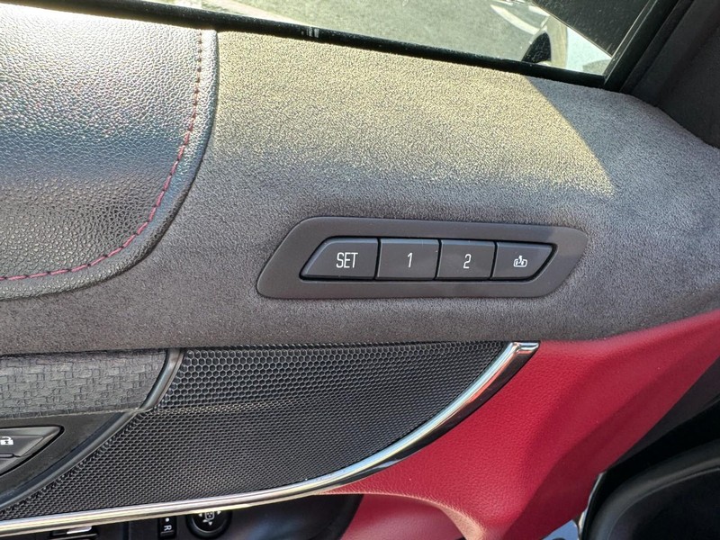 Cadillac ATS Coupe Vehicle Image 13