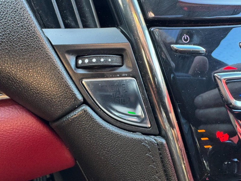 Cadillac ATS Coupe Vehicle Image 18