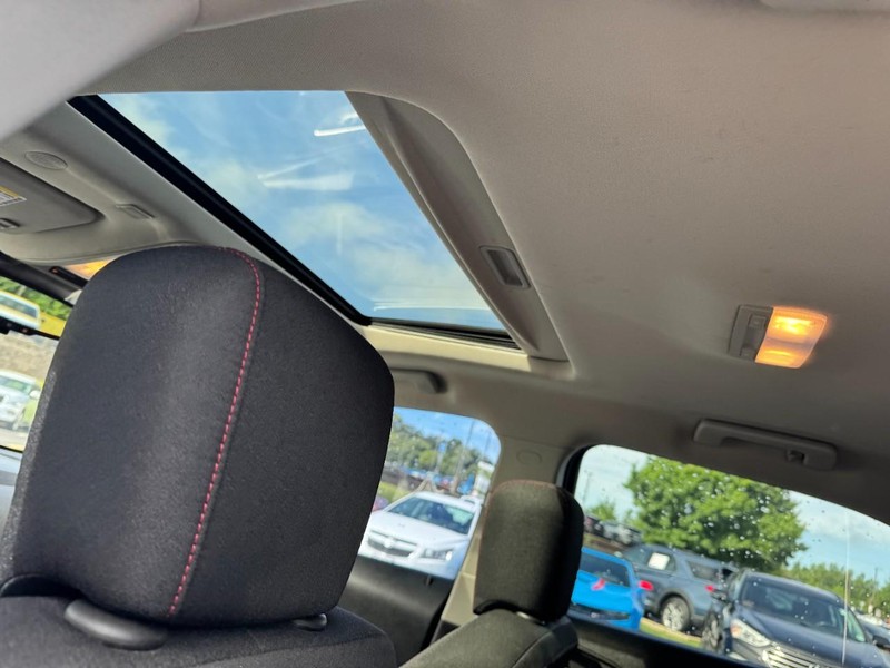Chevrolet Equinox Vehicle Image 11
