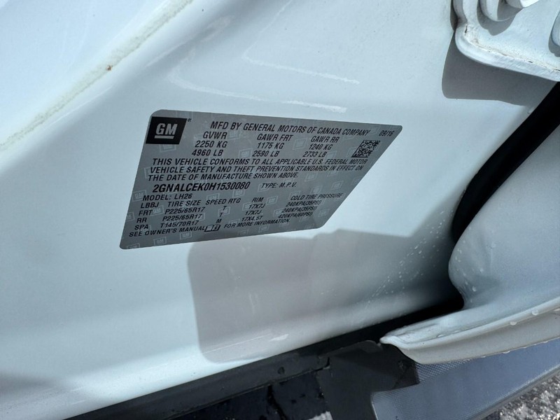 Chevrolet Equinox Vehicle Image 24