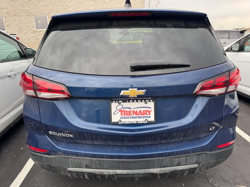 Chevrolet Equinox Vehicle Image 05