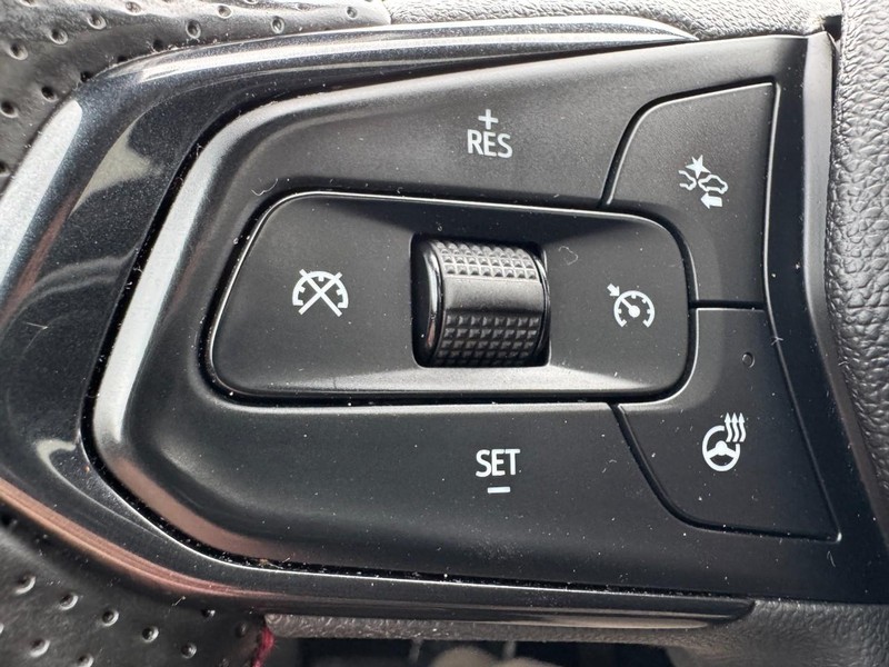 Chevrolet Trax Vehicle Image 17