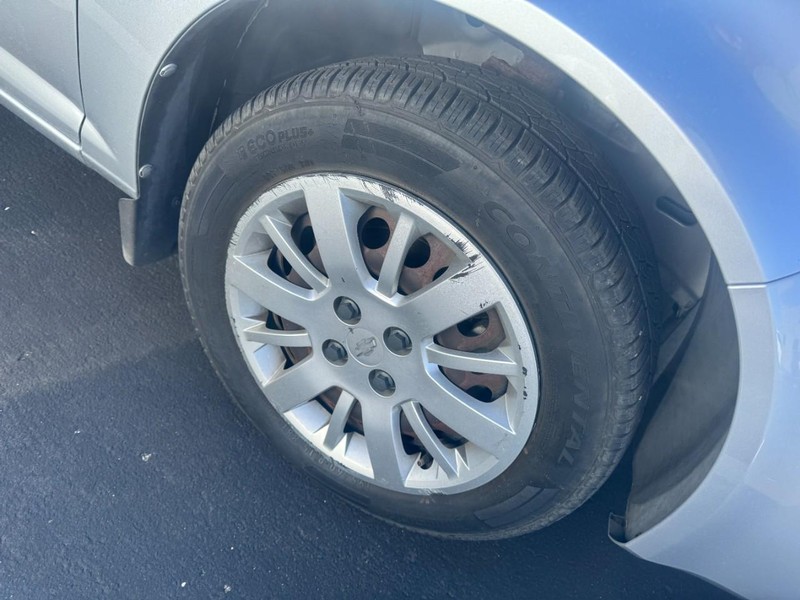 Chevrolet Cobalt Vehicle Image 05