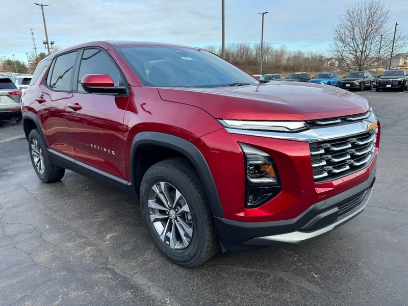 Chevrolet Equinox Vehicle Image 02