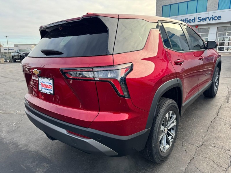 Chevrolet Equinox Vehicle Image 03