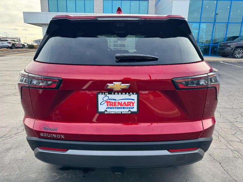 Chevrolet Equinox Vehicle Image 04