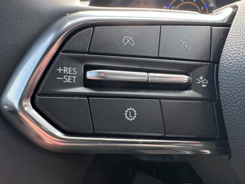 Chevrolet Equinox Vehicle Image 11