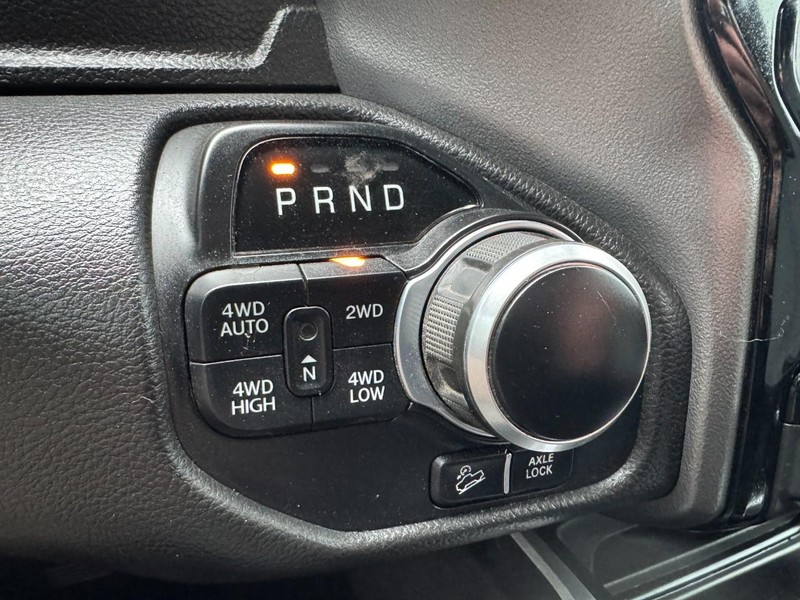 Ram 1500 Vehicle Image 22