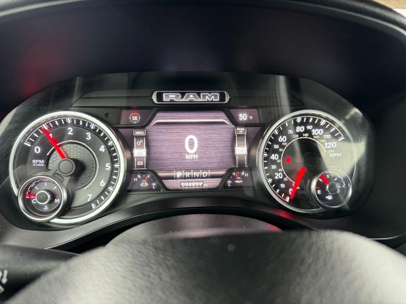 Ram 1500 Vehicle Image 24