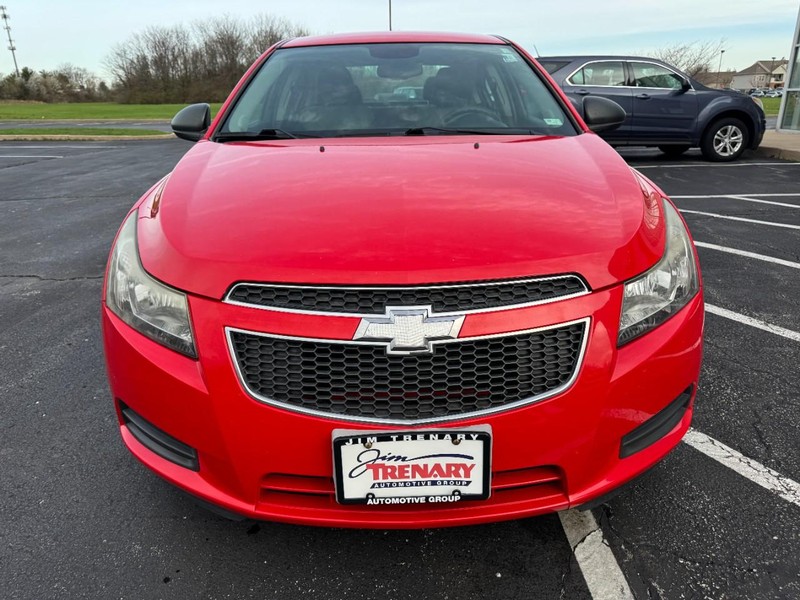 Chevrolet Cruze Vehicle Full-screen Gallery Image 09