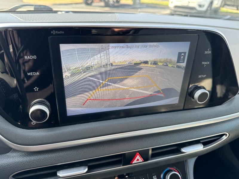 Hyundai Sonata Vehicle Image 20