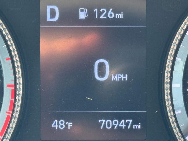 Hyundai Sonata Vehicle Image 21