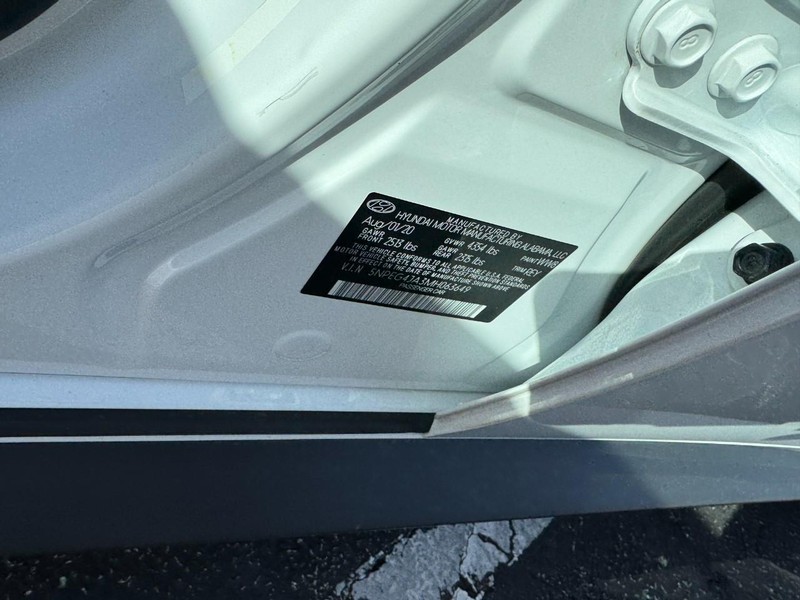 Hyundai Sonata Vehicle Image 22