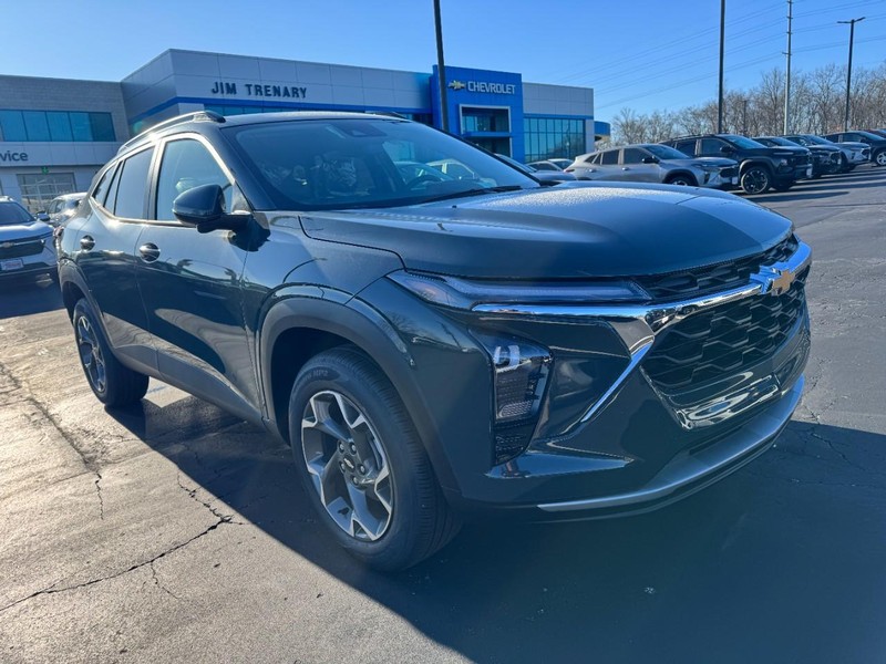 Chevrolet Trax Vehicle Image 02