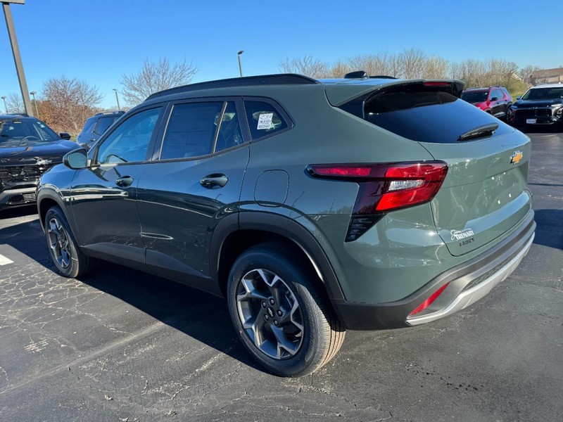 Chevrolet Trax Vehicle Image 05