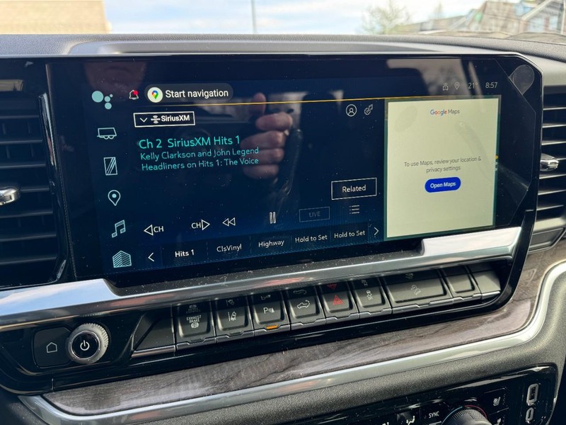 Chevrolet Silverado 2500HD Vehicle Image 17