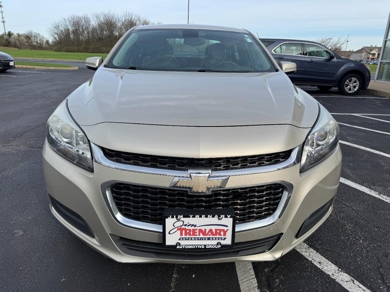 Chevrolet Malibu Vehicle Full-screen Gallery Image 09