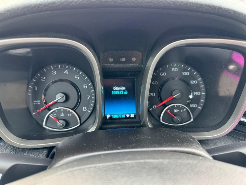 Chevrolet Malibu Vehicle Full-screen Gallery Image 18