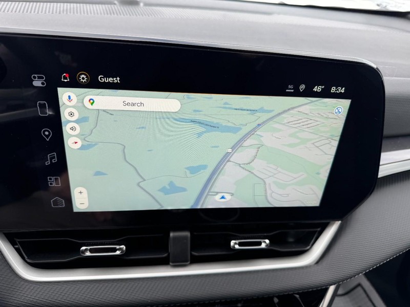 Chevrolet Equinox Vehicle Image 16