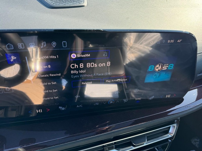 Chevrolet Traverse Vehicle Image 14