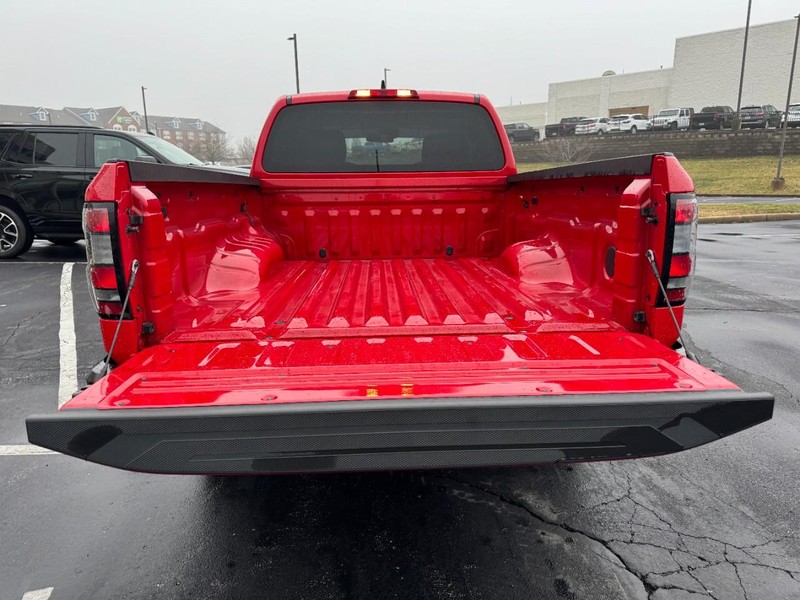 Nissan Frontier Vehicle Image 06