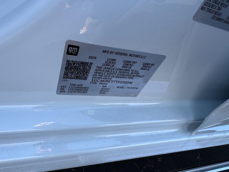 Chevrolet Silverado 2500HD Vehicle Image 20