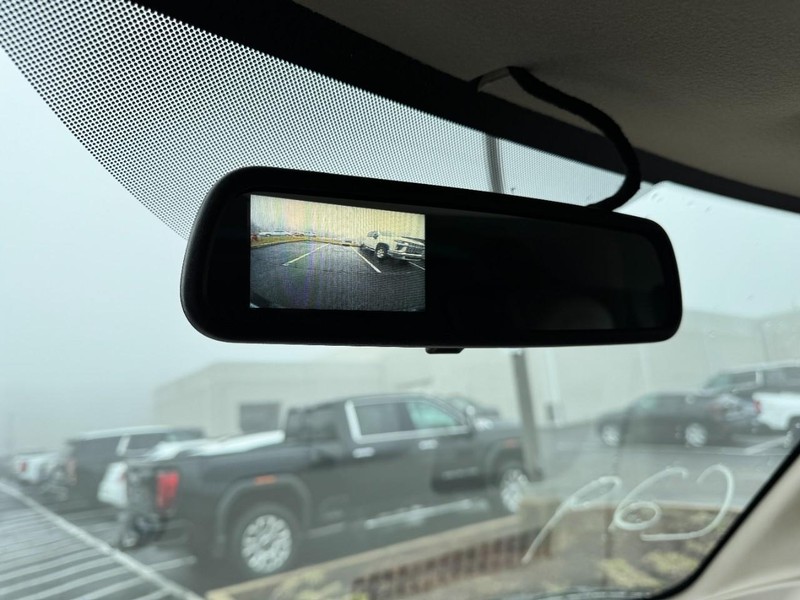 Chevrolet Express Cargo Van Vehicle Image 15