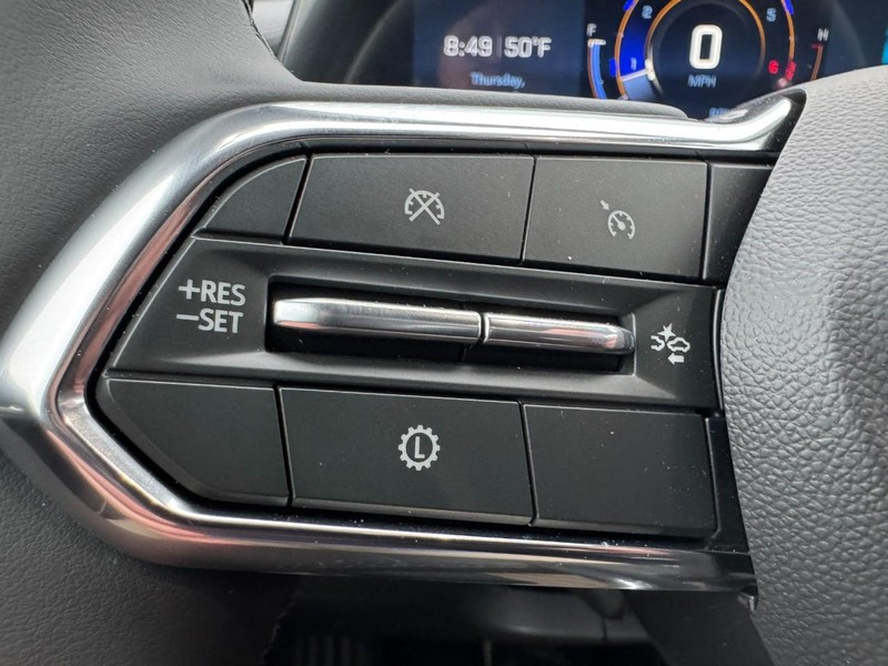 Chevrolet Equinox Vehicle Image 11
