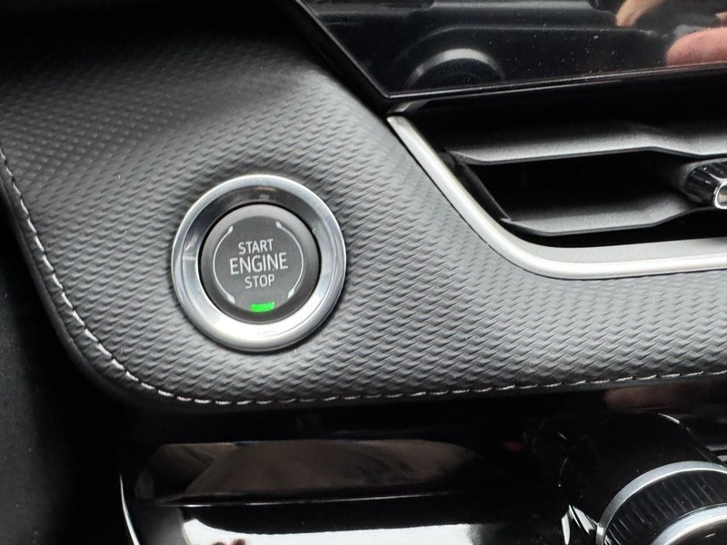 Chevrolet Equinox Vehicle Image 17