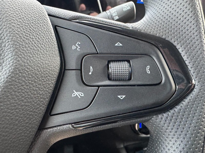 Chevrolet TrailBlazer Vehicle Image 11