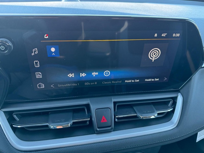 Chevrolet TrailBlazer Vehicle Image 14