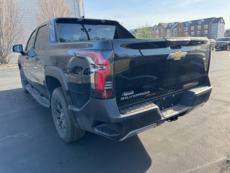 Chevrolet Silverado EV Vehicle Image 05