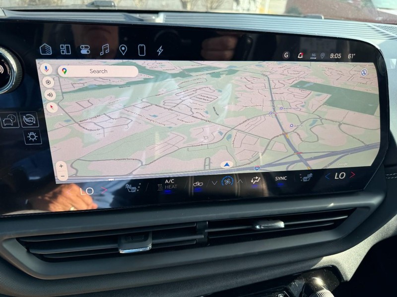 Chevrolet Silverado EV Vehicle Image 17