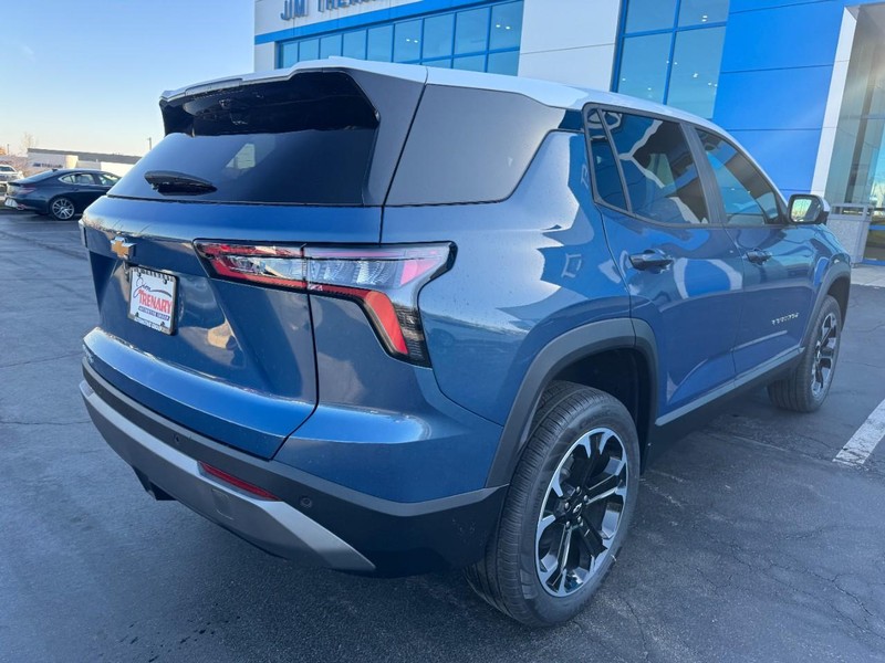 Chevrolet Equinox Vehicle Image 03