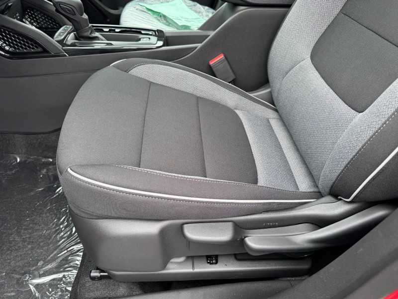 Chevrolet TrailBlazer Vehicle Image 08